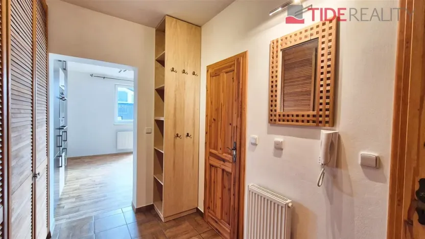 Pronájem bytu 1+1, Horoměřice, T. G. Masaryka, 52 m2