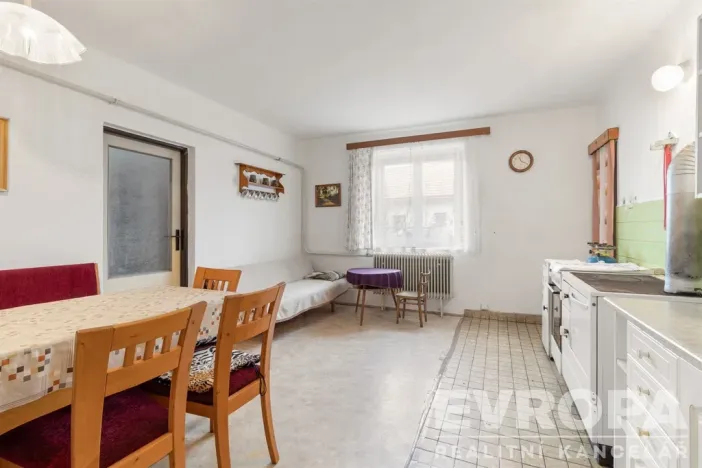 Prodej rodinného domu, Kunžak, okres jindřichův hradec, 250 m2