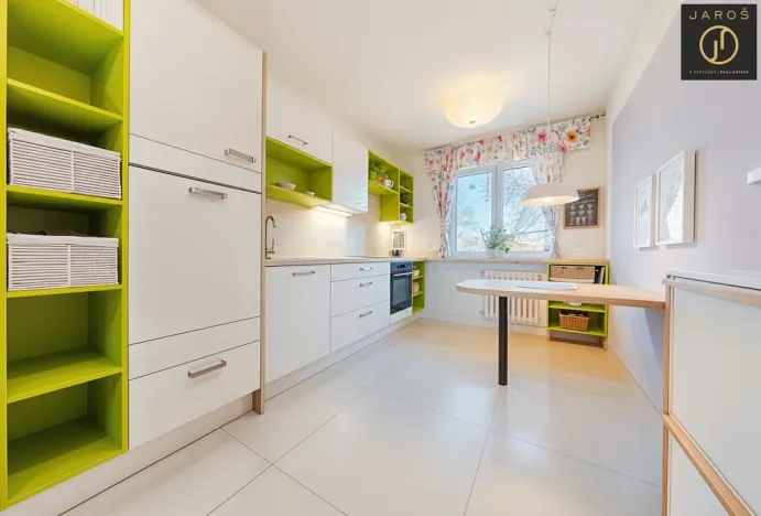 Prodej bytu 2+1, Ostrov, Klicperova, 77 m2