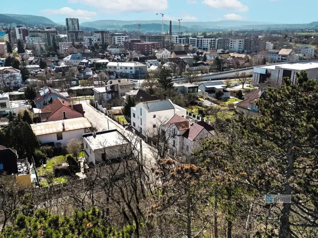 Prodej vícegeneračního domu, Praha - Modřany, Vošahlíkova, 360 m2