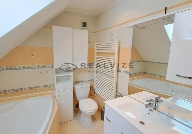 Pronájem bytu 3+1, Hluboká nad Vltavou, Sadová, 60 m2