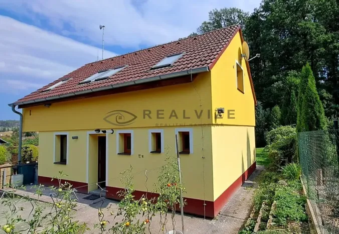 Pronájem bytu 3+1, Hluboká nad Vltavou, Sadová, 60 m2