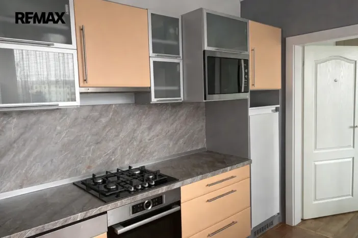 Prodej bytu 3+1, Karlovy Vary - Rybáře, U Koupaliště, 74 m2