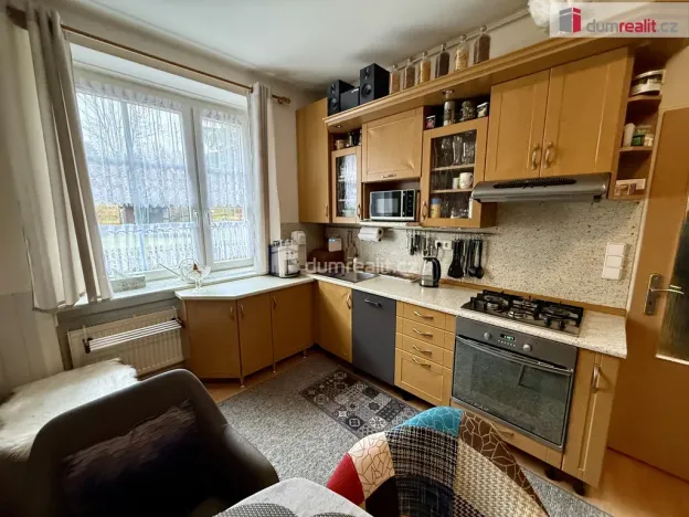 Prodej bytu 2+kk, Karlovy Vary - Dvory, Chebská, 46 m2