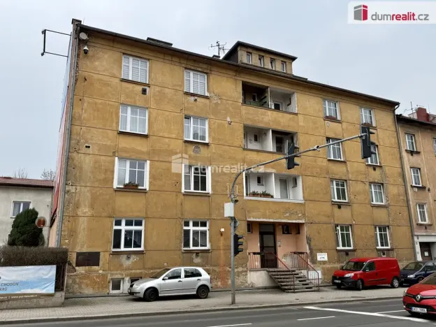 Prodej bytu 2+kk, Karlovy Vary - Dvory, Chebská, 46 m2