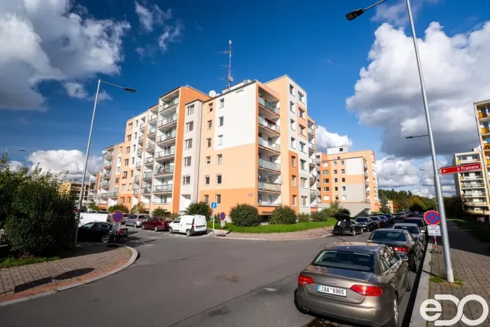 Pronájem bytu 2+kk, Praha, U pramene, 49 m2