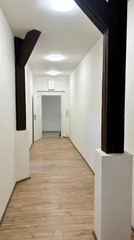 Pronájem bytu 2+kk, Cheb, náměstí Krále Jiřího z Poděbrad, 69 m2