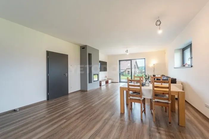 Prodej rodinného domu, Kornatice, 270 m2