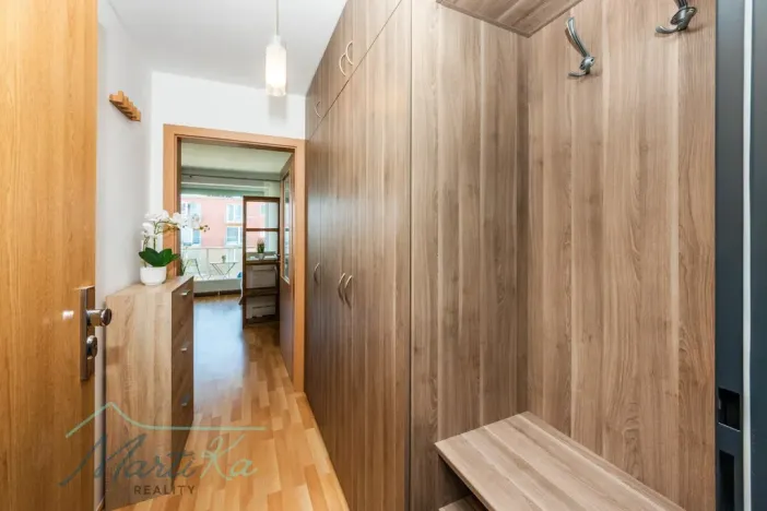 Prodej bytu 1+kk, Hostivice, Žitná, 31 m2