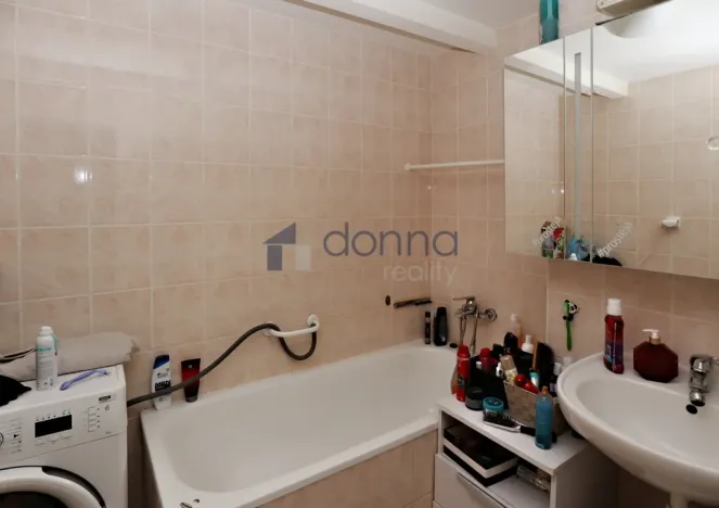 Pronájem bytu 3+kk, Praha, Plovdivská, 92 m2