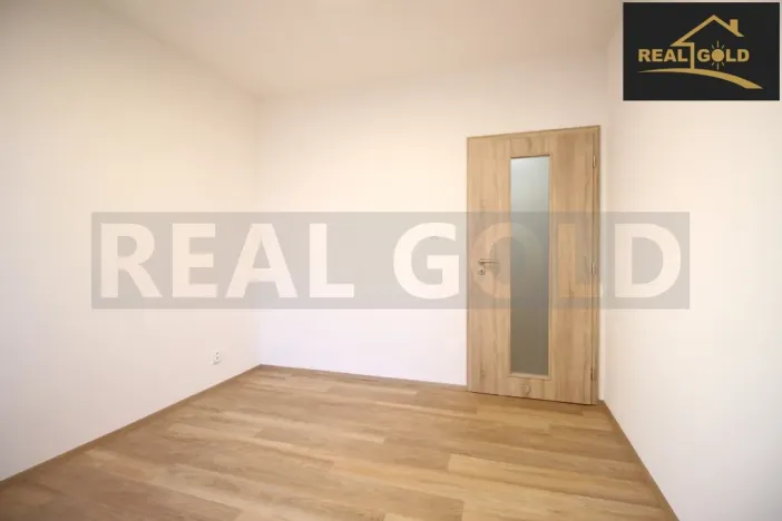 Pronájem bytu 2+1, Třebíč, Obránců míru, 54 m2