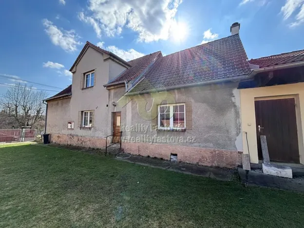 Prodej rodinného domu, Šťáhlavy, 300 m2