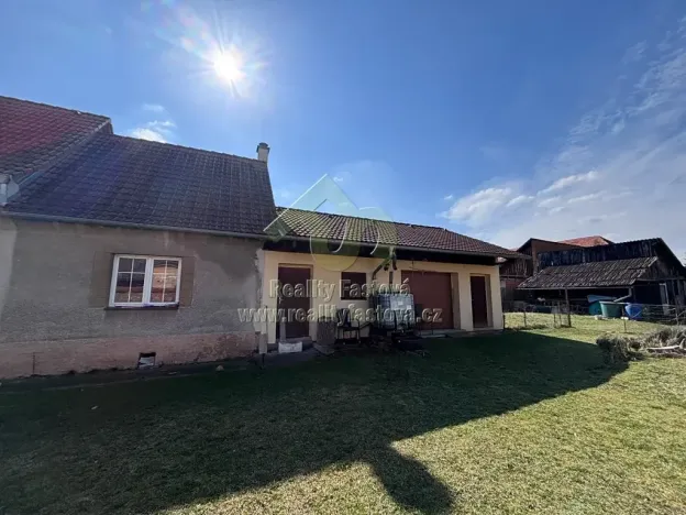 Prodej rodinného domu, Šťáhlavy, 300 m2