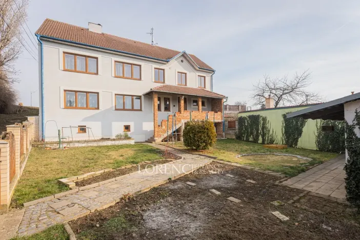 Prodej rodinného domu, Hroznová Lhota, 327 m2