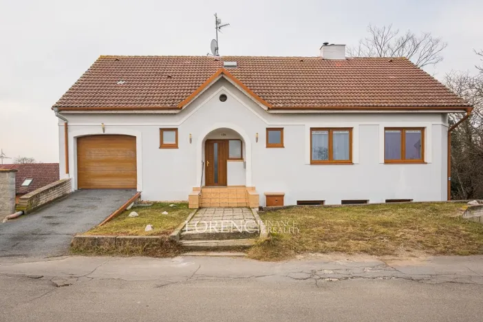 Prodej rodinného domu, Hroznová Lhota, 327 m2