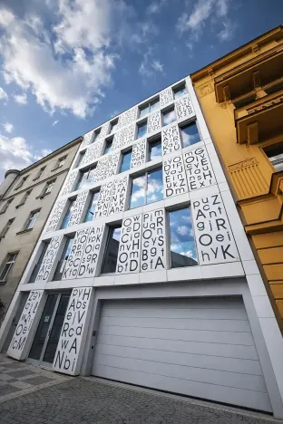 Pronájem ubytování, Praha - Smíchov, Bieblova, 57 m2