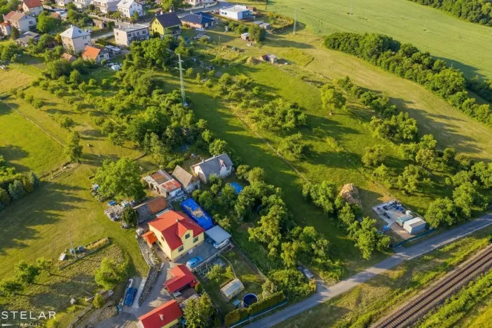 Prodej pozemku pro bydlení, Police, 2025 m2
