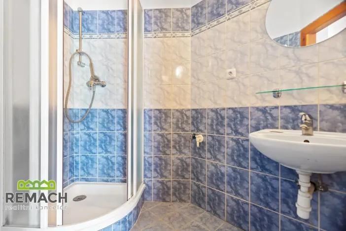 Pronájem bytu 1+kk, Náchod - Lipí, 27 m2