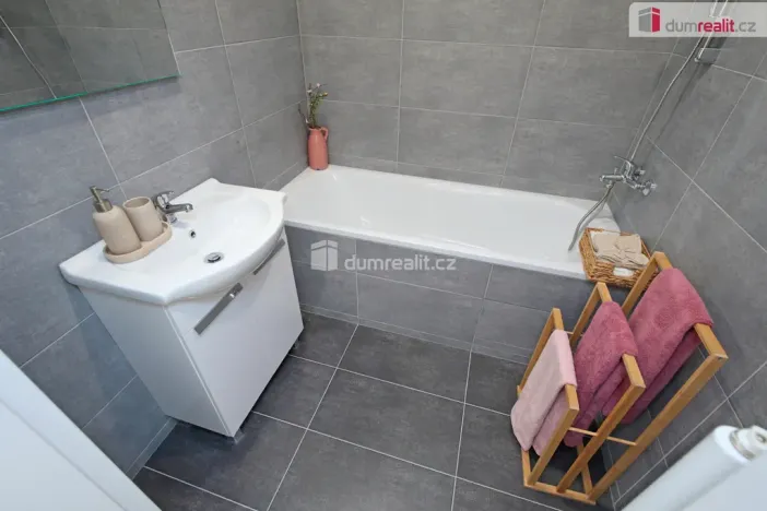 Prodej bytu 3+1, Liberec - Liberec VI-Rochlice, Na Jezírku, 70 m2