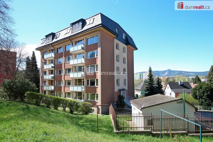 Prodej bytu 3+1, Liberec - Liberec VI-Rochlice, Na Jezírku, 70 m2
