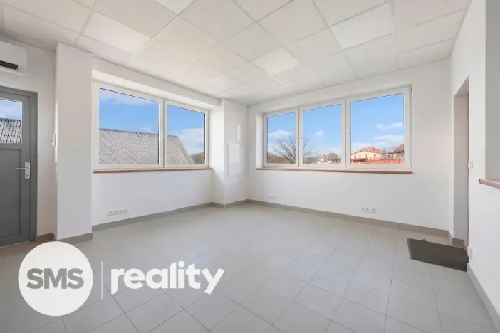 Pronájem skladu, Valašské Meziříčí - Bynina, 767 m2