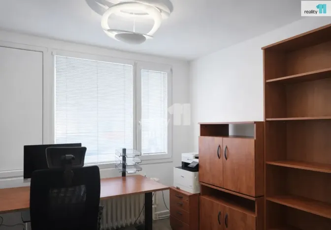 Pronájem bytu 3+kk, Praha - Hostivař, Hornoměcholupská, 68 m2