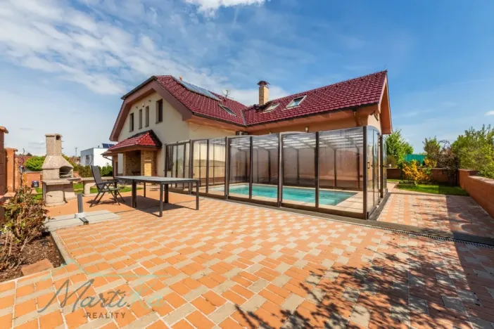 Prodej rodinného domu, Hostivice, Liliová, 392 m2