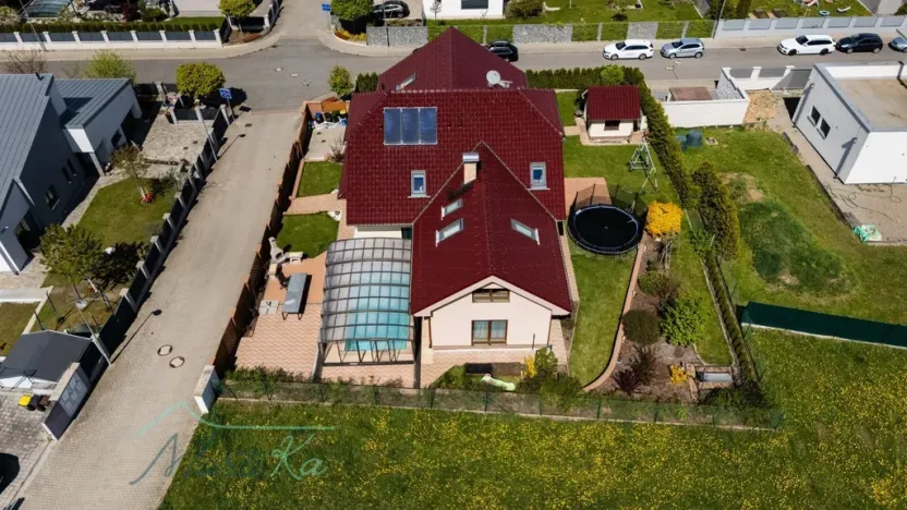 Prodej rodinného domu, Hostivice, Liliová, 392 m2