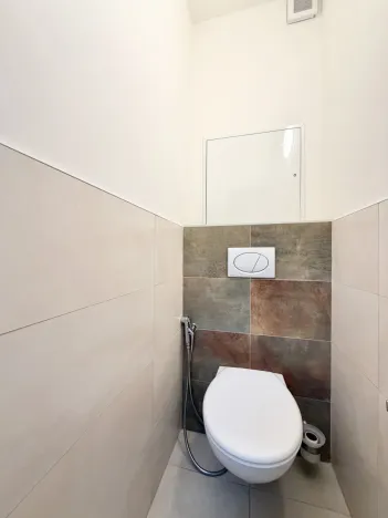 Pronájem bytu 2+kk, Liberec - Liberec VII-Horní Růžodol, Jeronýmova, 64 m2