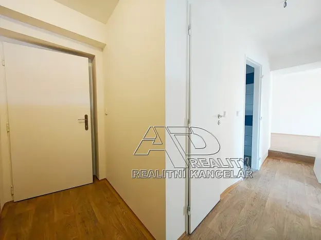 Pronájem atypického bytu, České Budějovice, 44 m2