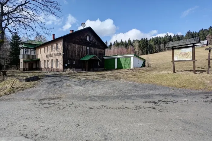 Prodej chalupy, Strážné, 793 m2