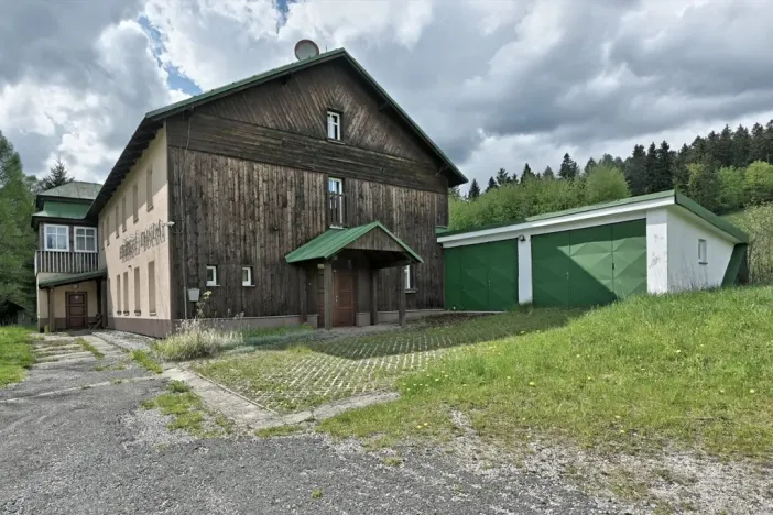 Prodej chalupy, Strážné, 793 m2