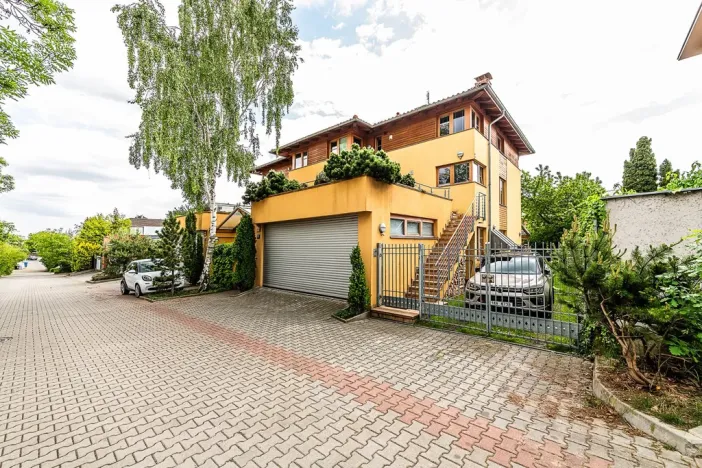 Pronájem bytu 3+kk, Praha - Jinonice, U dětského hřiště, 98 m2