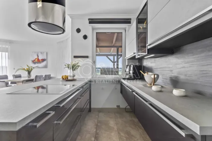 Prodej bytu 2+kk, Praha - Letňany, Tupolevova, 70 m2