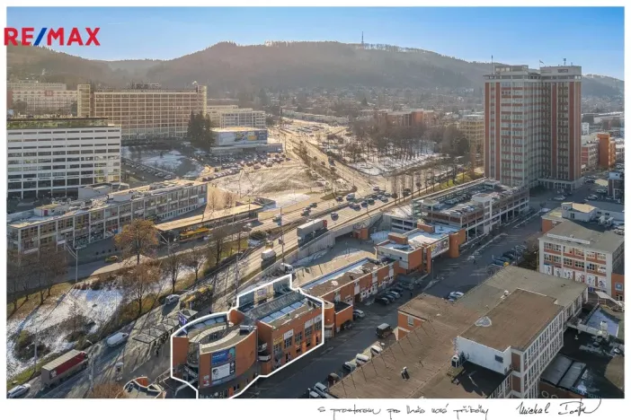 Pronájem obchodního prostoru, Zlín, třída Tomáše Bati, 31 m2