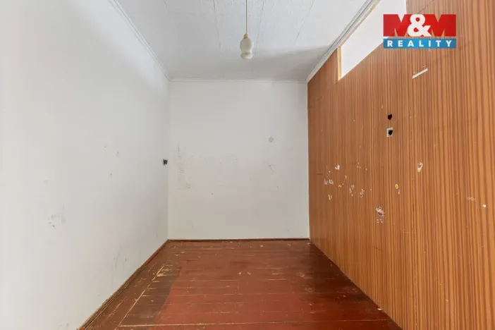 Prodej obchodního prostoru, Louny, Husova, 744 m2