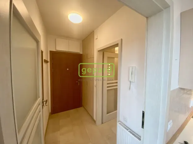 Pronájem bytu 1+kk, Dobřichovice, 5. května, 34 m2