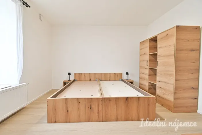 Pronájem bytu 1+1, Brno - Židenice, Bubeníčkova, 25 m2