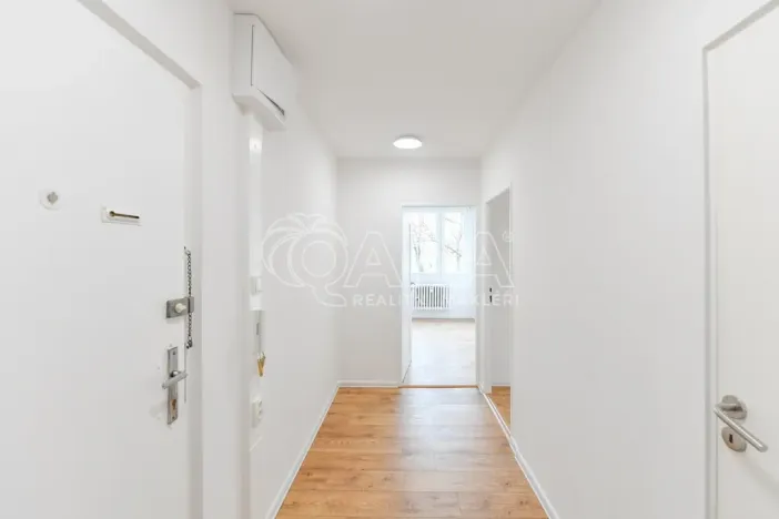 Pronájem bytu 2+kk, Praha - Bohnice, Radomská, 44 m2