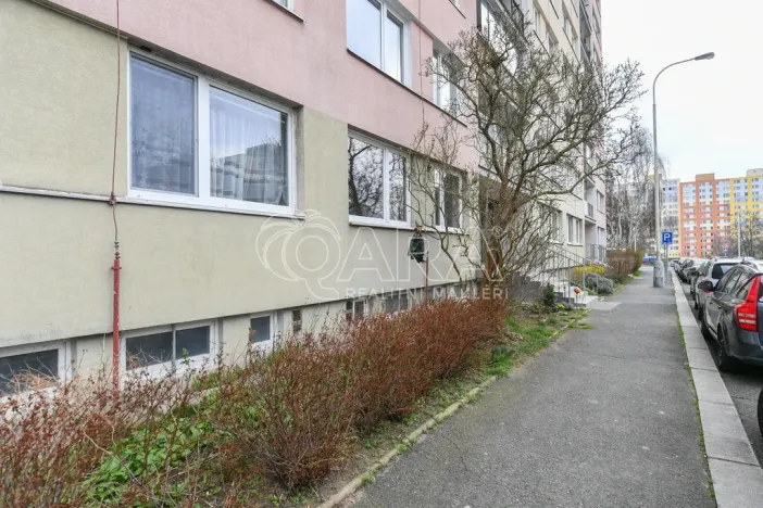 Pronájem bytu 2+kk, Praha - Bohnice, Radomská, 44 m2