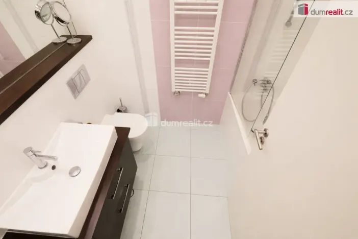 Pronájem bytu 3+kk, Praha - Modřany, Štolcova, 72 m2