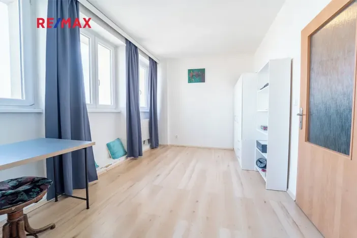 Prodej bytu 1+kk, Praha - Strašnice, Černokostelecká, 26 m2