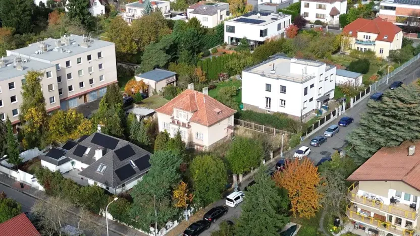 Prodej pozemku pro bydlení, Praha - Hodkovičky, Polední, 957 m2