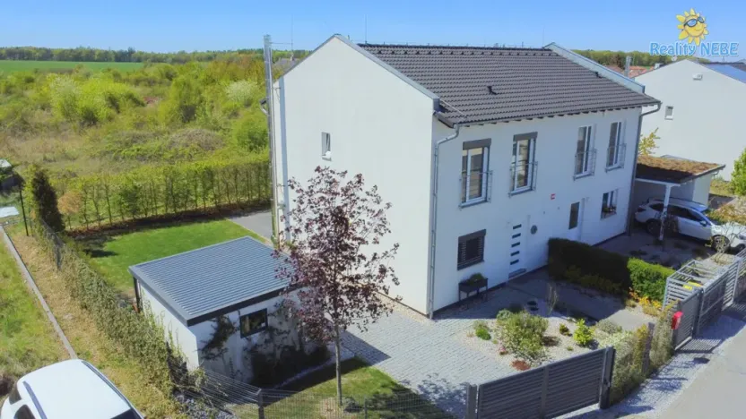 Pronájem rodinného domu, Horoměřice, Karla IV., 100 m2