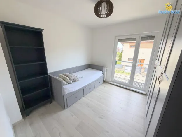 Pronájem rodinného domu, Horoměřice, Karla IV., 100 m2