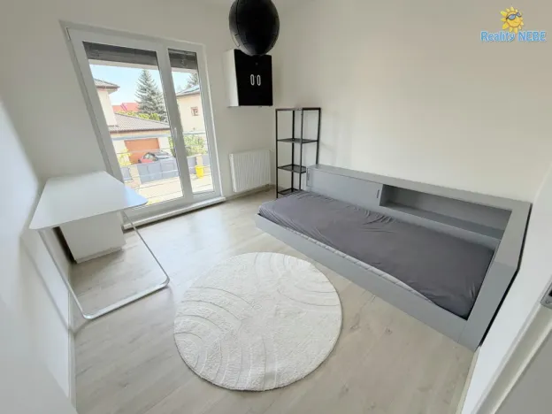 Pronájem rodinného domu, Horoměřice, Karla IV., 100 m2