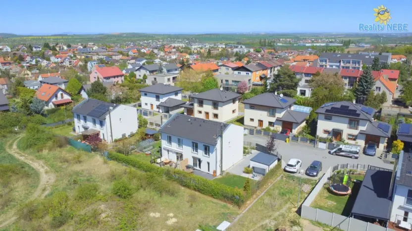 Pronájem rodinného domu, Horoměřice, Karla IV., 100 m2