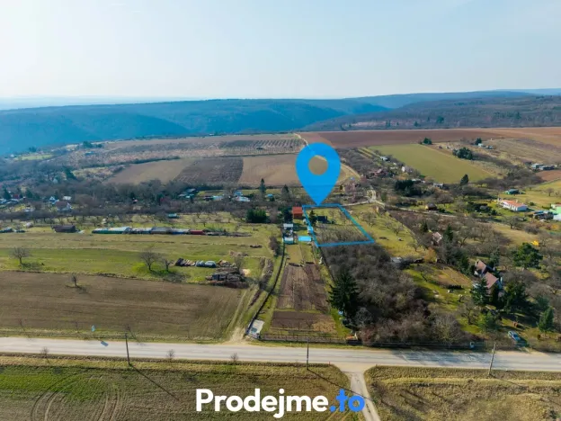 Prodej zahrady, Znojmo, 1989 m2