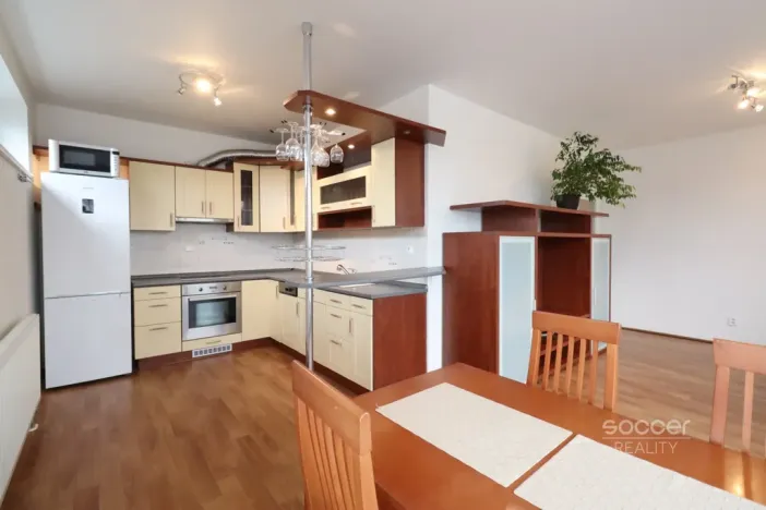 Pronájem bytu 2+kk, Praha - Kbely, Pod Nouzovem, 66 m2