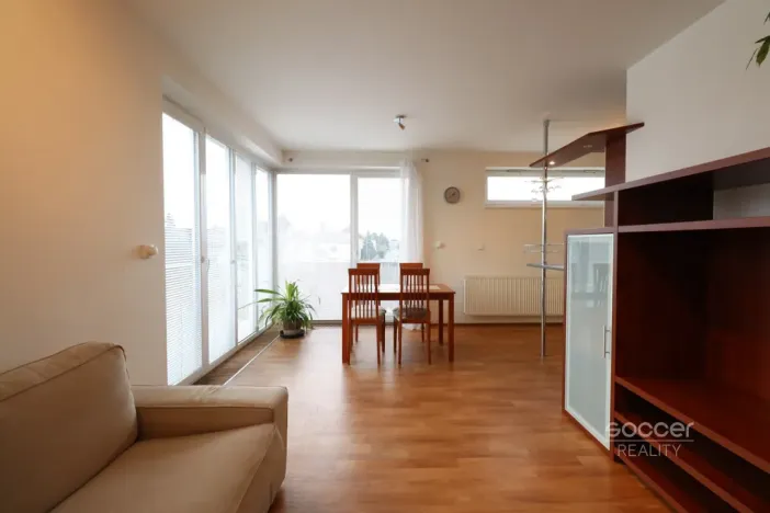 Pronájem bytu 2+kk, Praha - Kbely, Pod Nouzovem, 66 m2